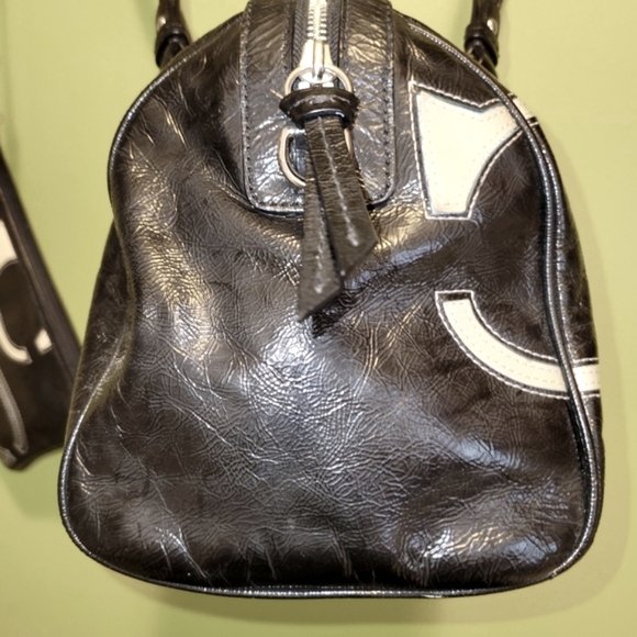 Vintage Coach Leather Handbag and Wrislet - Picture 9 of 16